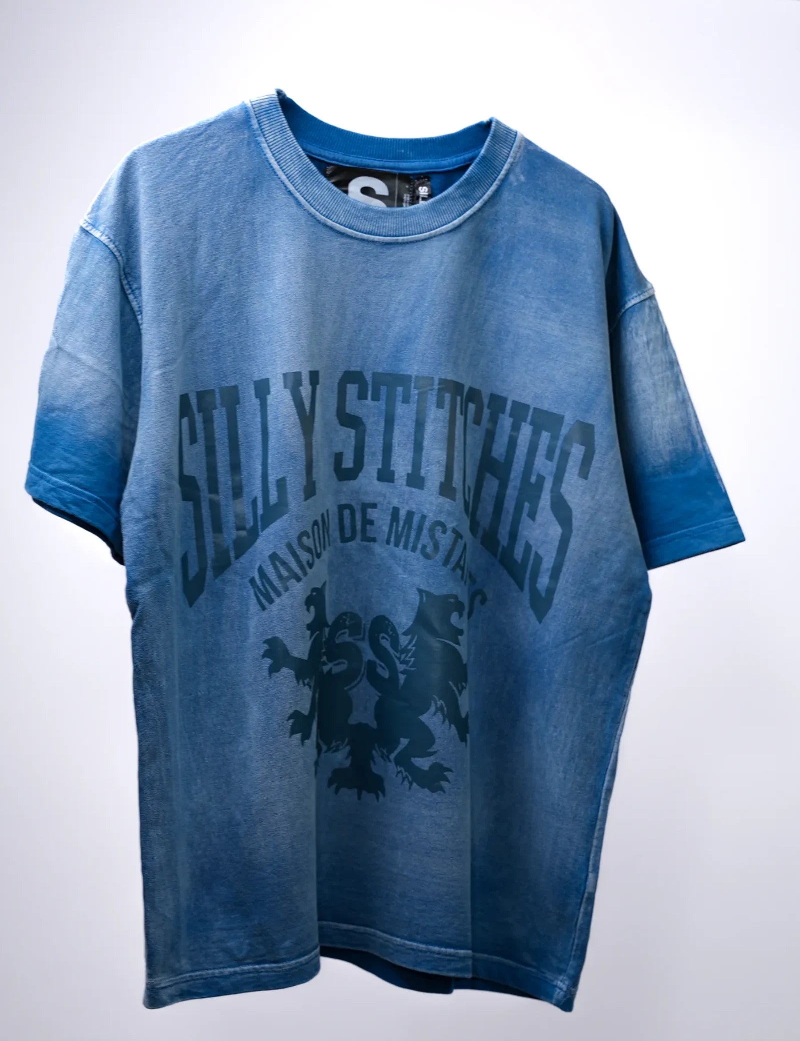 MAISON DE MISTAKES T-Shirt